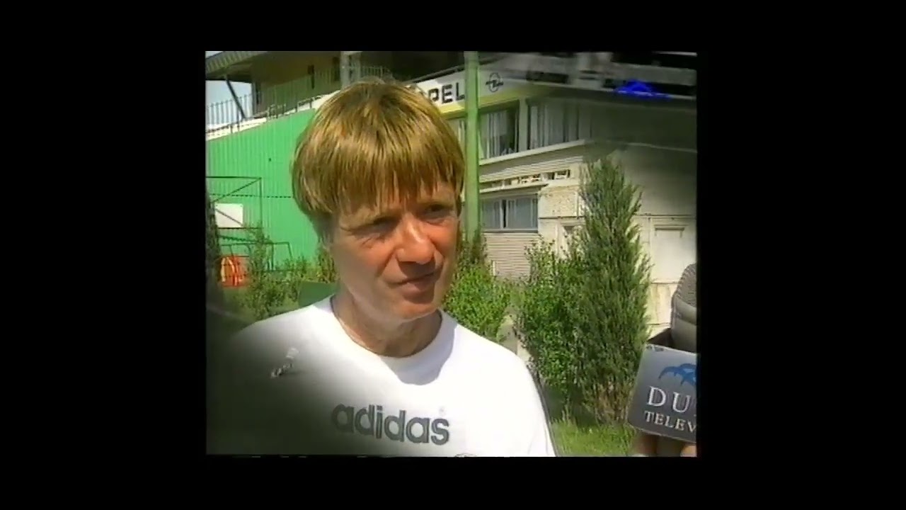 Ismét Nyilasi Tibor a Ferencváros kispadján.