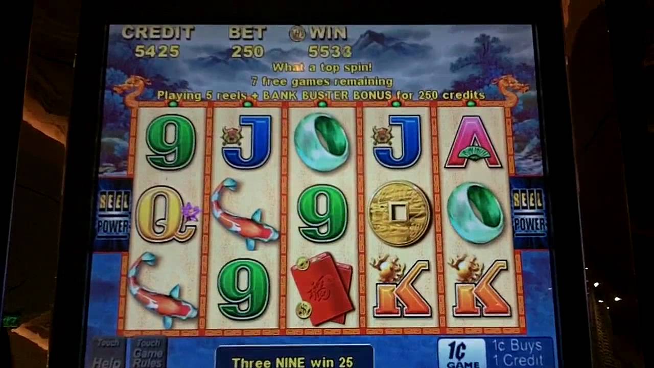Choy Sun Doa max bet slot machine bonus win