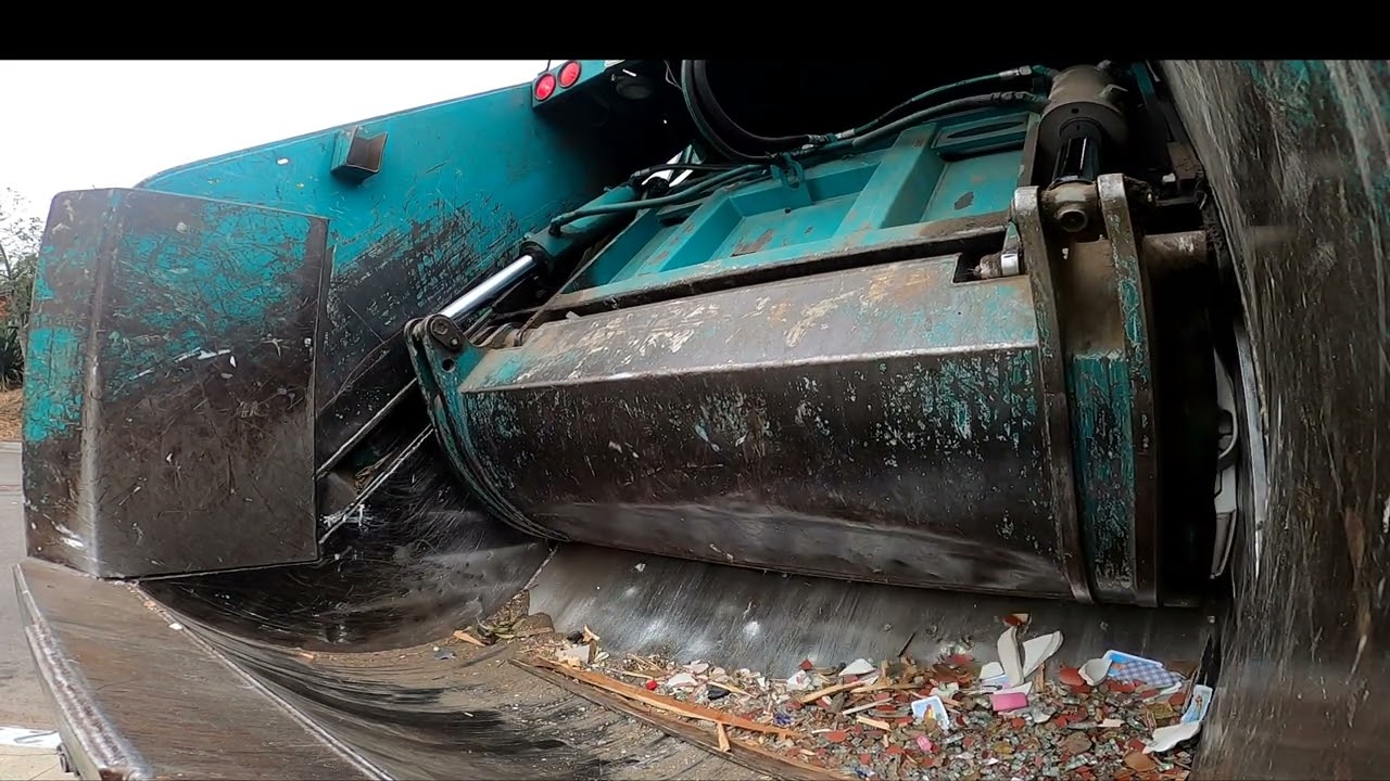 Bulky Truck: let’s continue to Crush Bulk Waste!