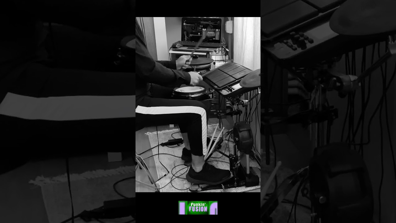 FUNK FUSSION- Freedrumless Roland Drum Cover