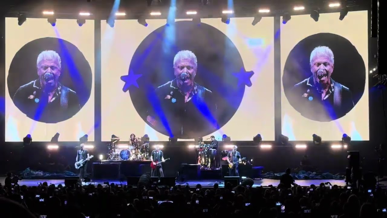 The Offspring Original Prankster 8.26.25 Isleta Amphitheater Albuquerque New Mexico USA Supercharged