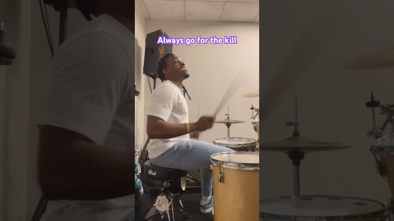 Always make a statement in the intro 🤘🏾💜🥁 #chops #gospelchops #musicians #drumsolo