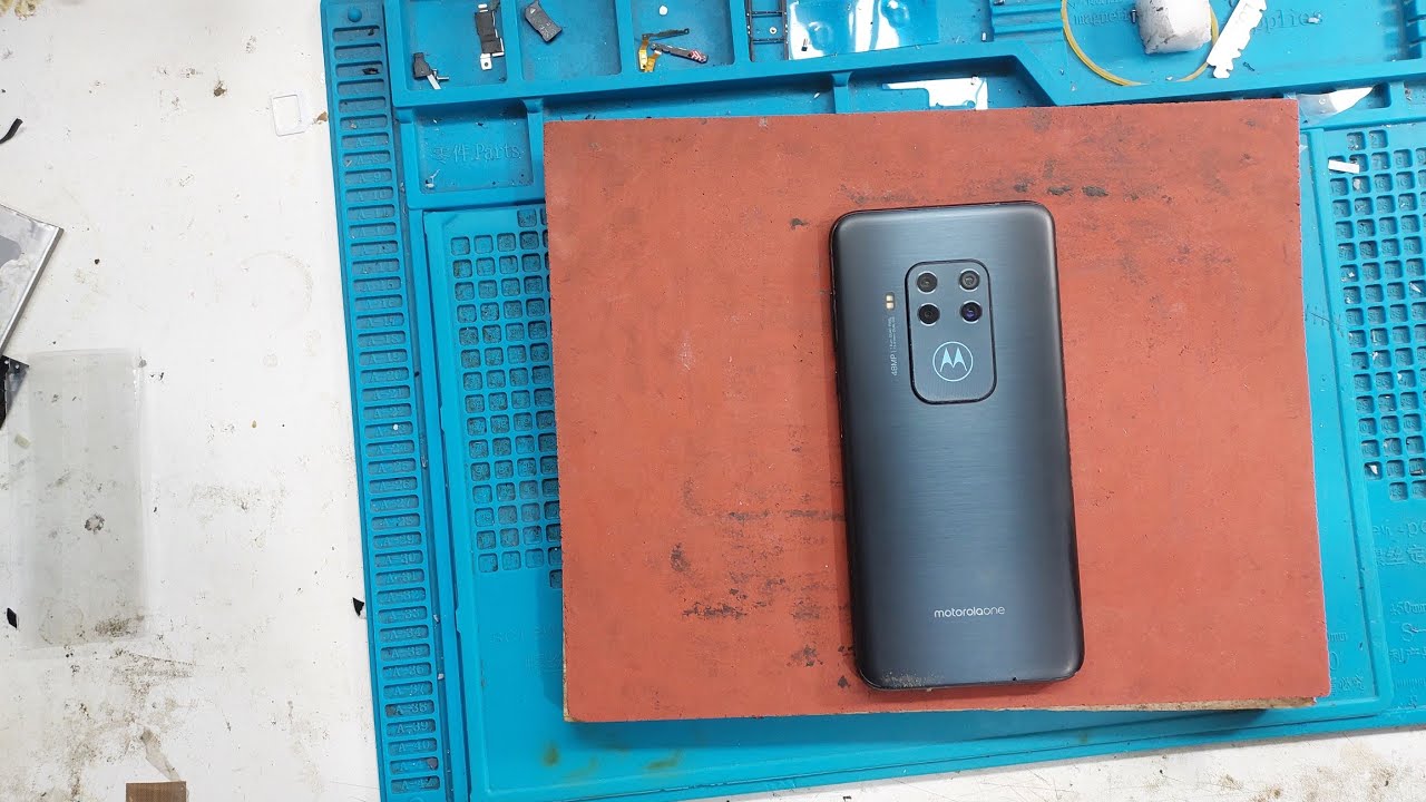 COMO ABRIR O APARELHO MOTOROLA MOTO ONE ZOOM Xt2010-1