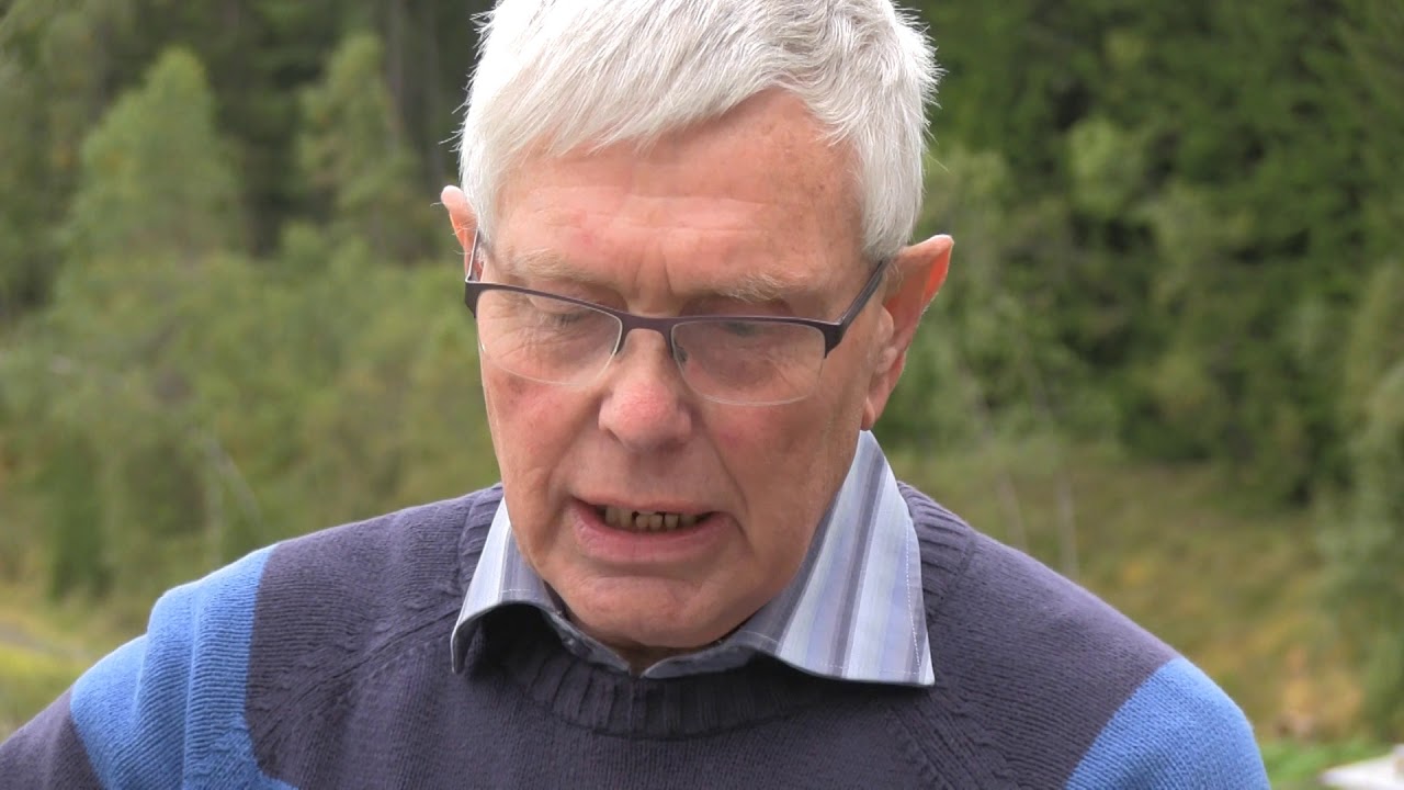 Hallvard Almenning frå Ulvedal og felespelar Arne M  Sølvberg lang versjon