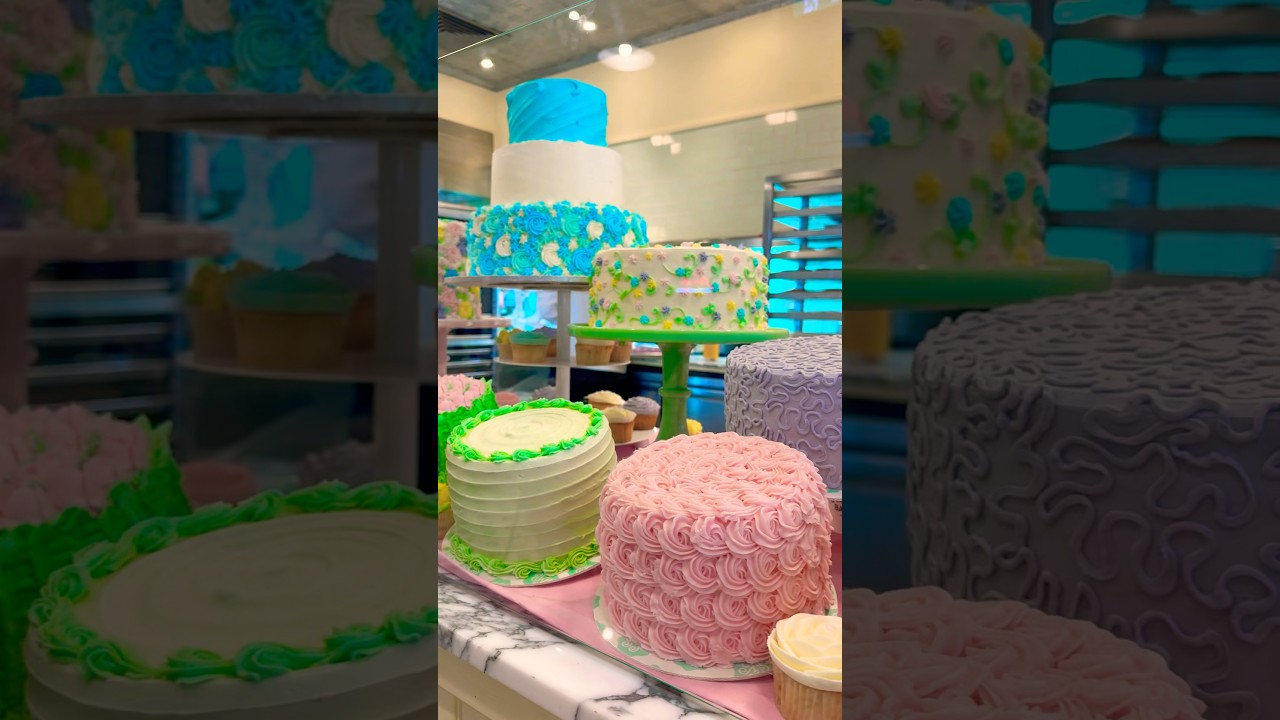 Magnolia Bakery in Abu Dhabi! 🍰 Must-Try Desserts at Galleria Mall #shorts #bakery #cake #dessert
