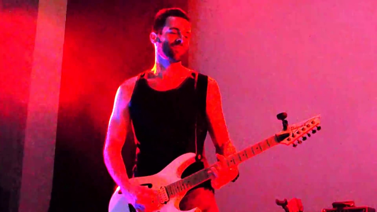 Slick Idiot playing 