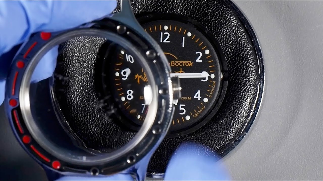Jak wyjąć i ponownie zainstalować mechanizm zegarka Vostok z koperty