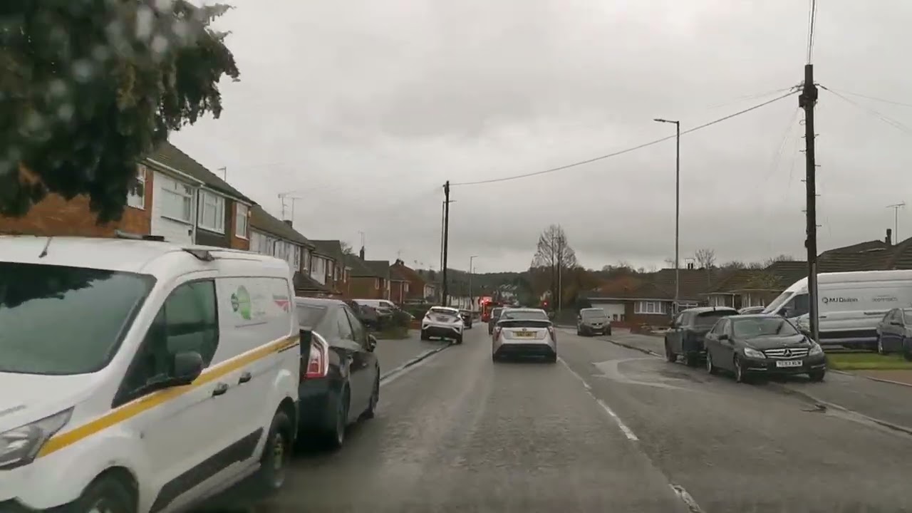 🔥DRIVING IN LUTON 🔥🚘Rainy weather 🌧️November 2025 😎UK ✅England 🇬🇧