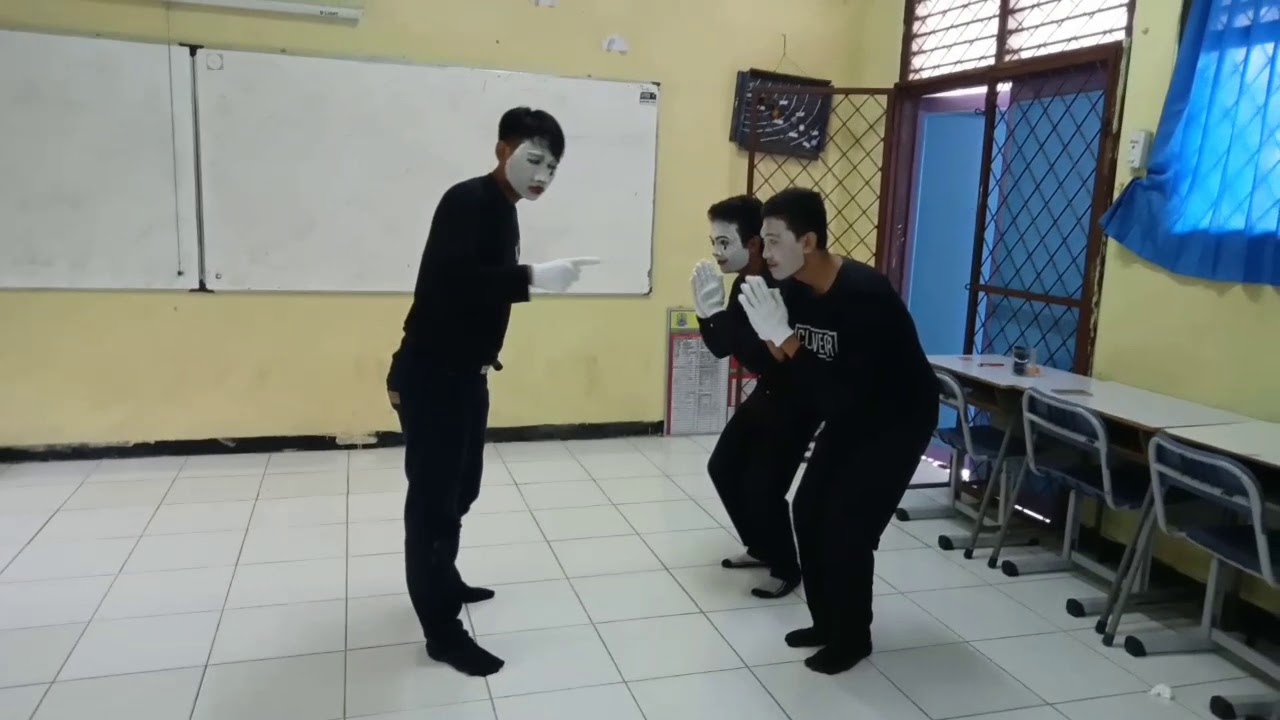 SMAN 15 BEKASI // SENI TEATER - PANTOMIM //XII IPA 3