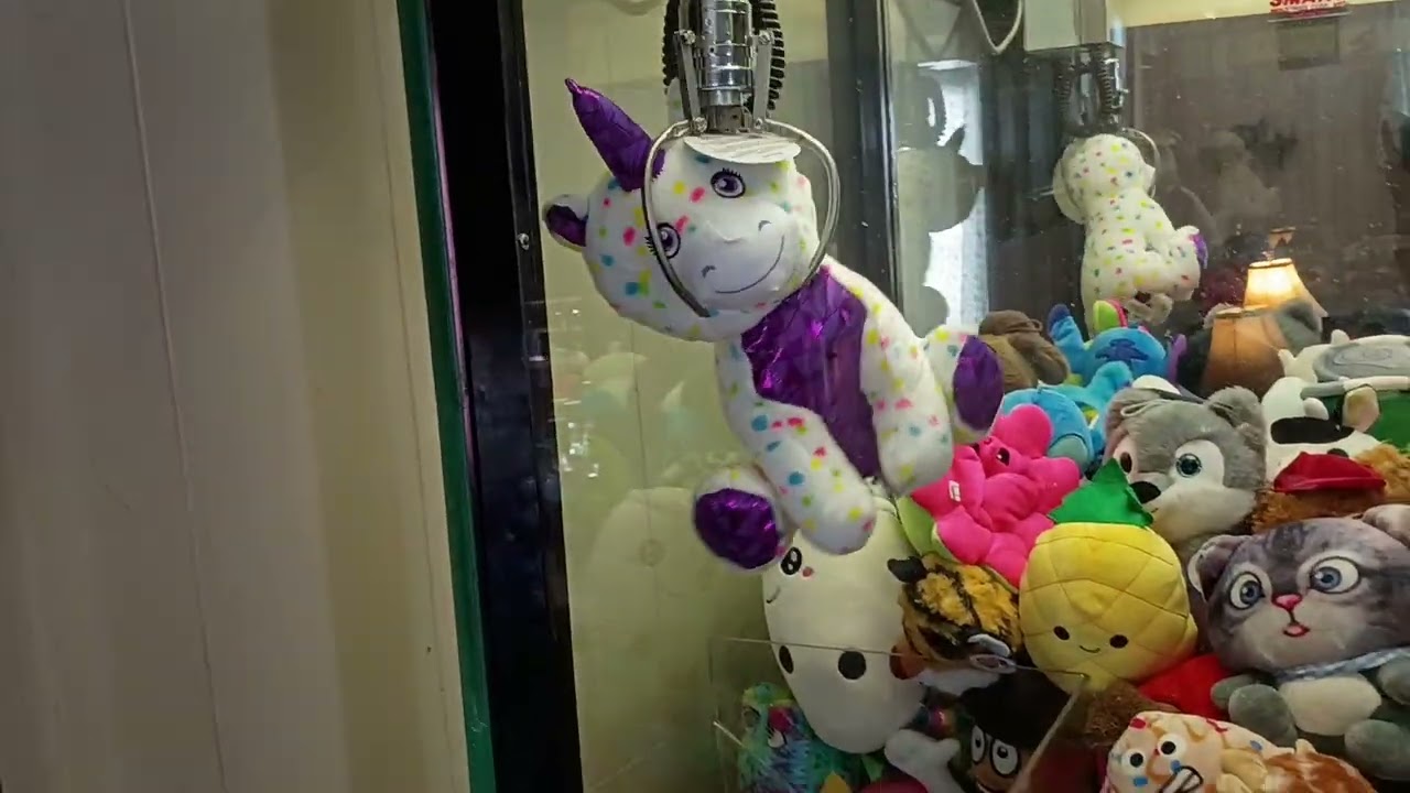 1997 Gen 6 Clean Sweep Claw Machine 