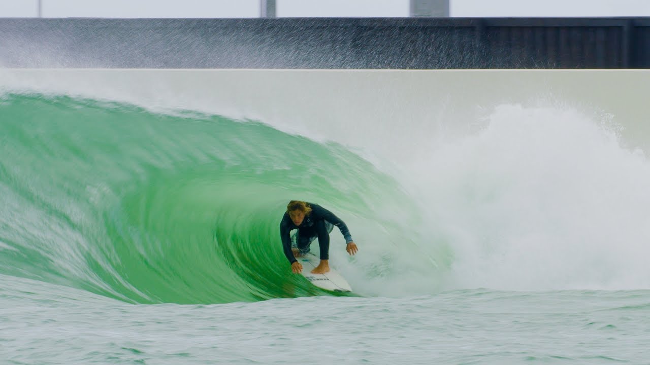 Является ли URBNSURF в Мельбурне лучшим в мире волновым бассейном?