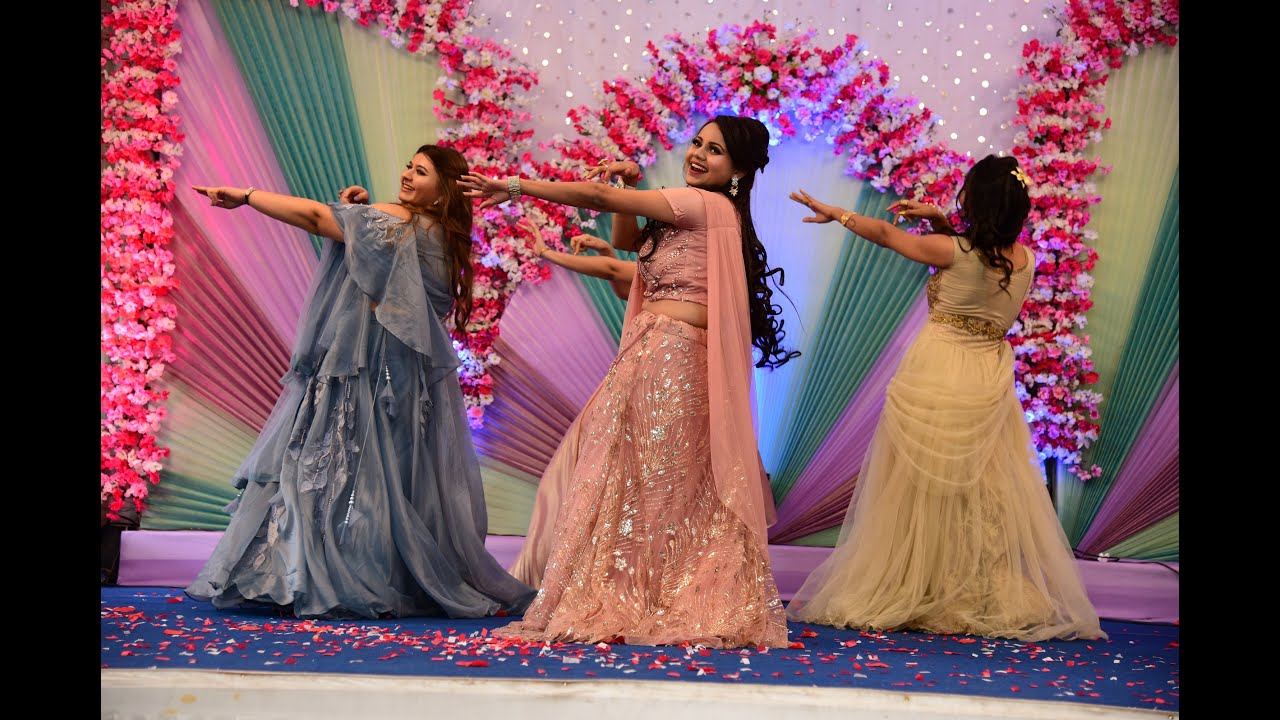 A beautiful performance by Bride and her cousins | DILBARO | PROPER PATOLA