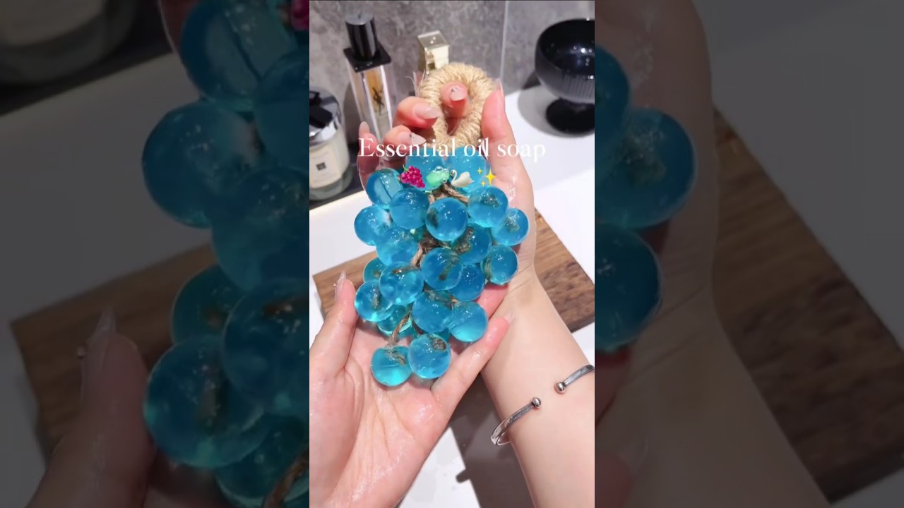 🫧DIY Soap or Candy? These Blue Jelly Grapes Blur the Line #diy #grapesoap #girly #soap #handmade