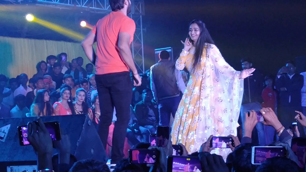 Bidupur me stag show 29/10/2019 ko super hit arbind akela kallu and Ritu singh ka