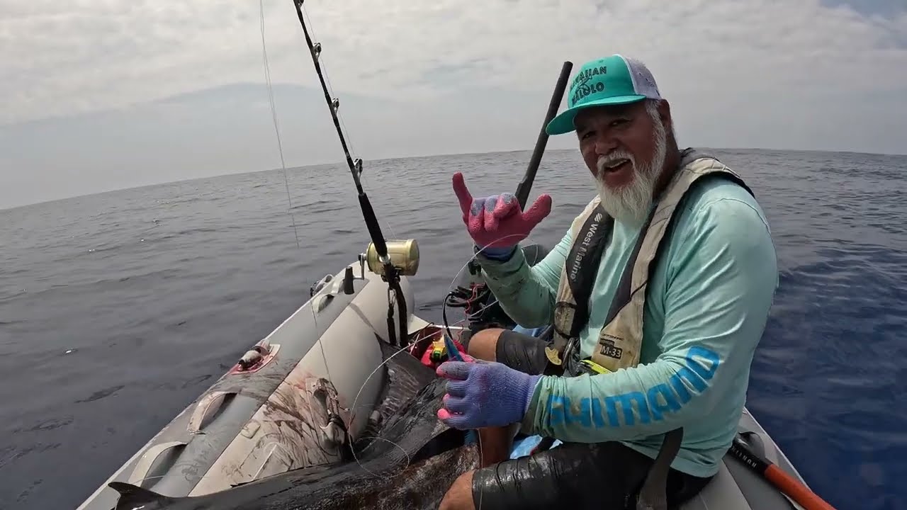 Catching Aku & Marlin on Inflatable Boat!