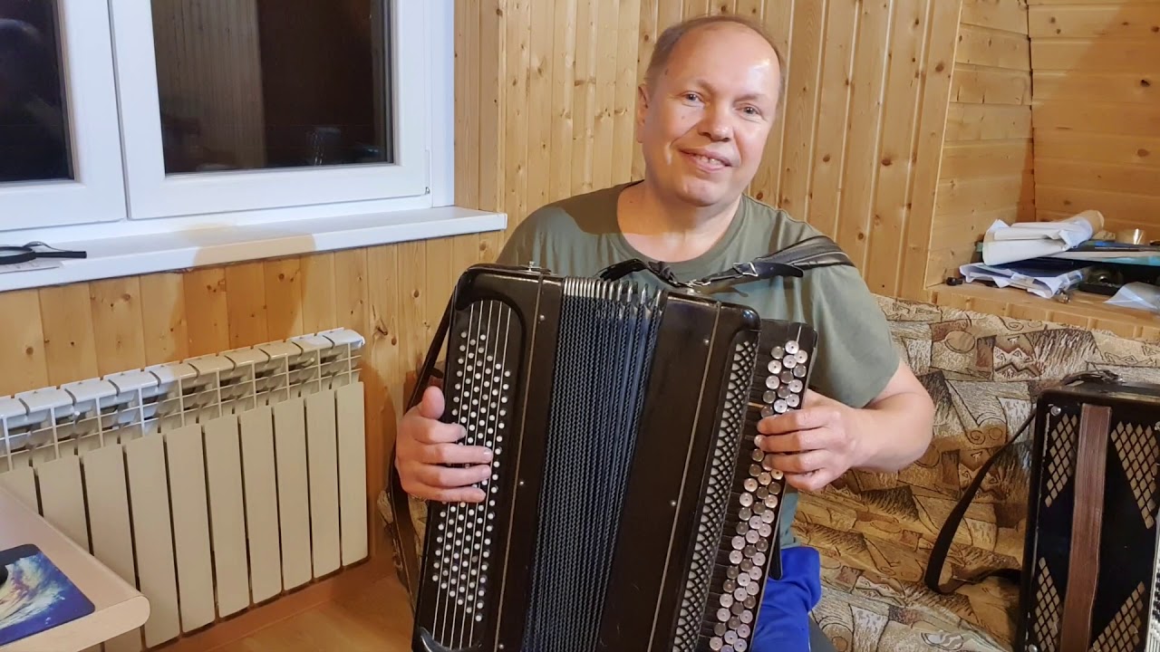 Тульские цельнопланочные баяны белый и чёрный, сравнение звучания.
