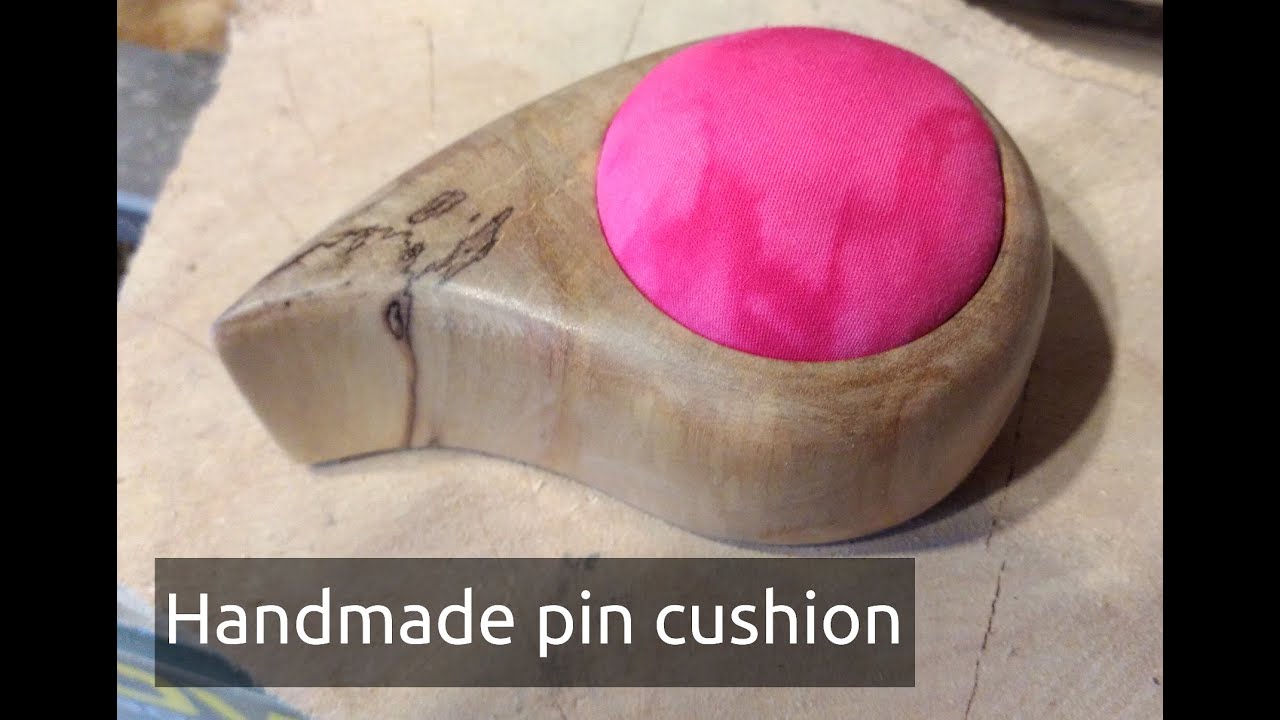 Droplet shaped pin cushion