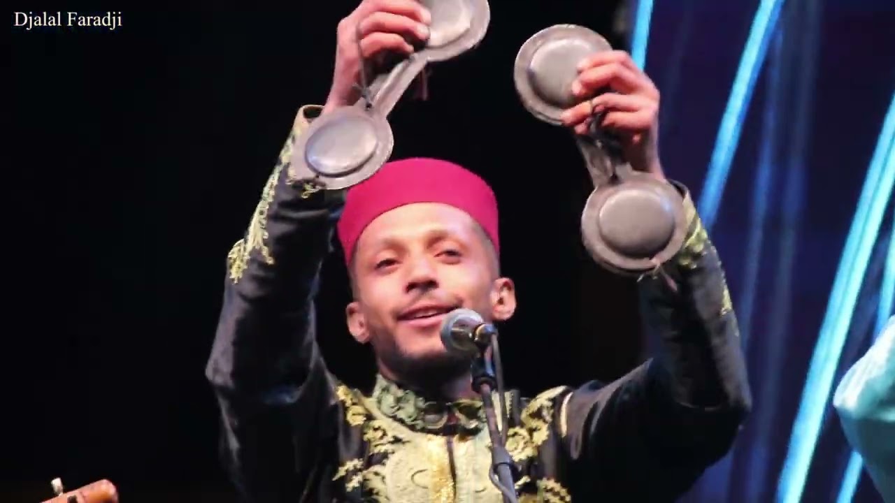 Diwan Bécharمن الحفل الذي أقيم بساحة الجمهورية وسط مدينة