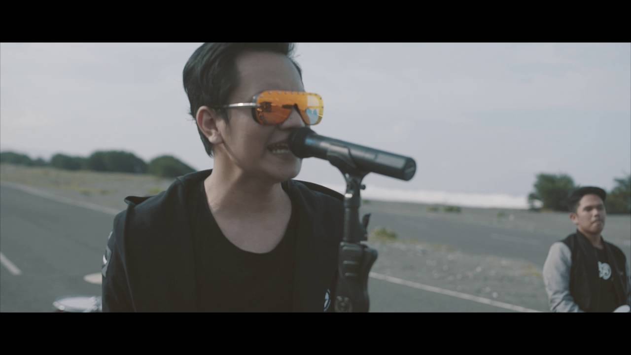 T I G A  - Ialah Kau (Official Music Video)