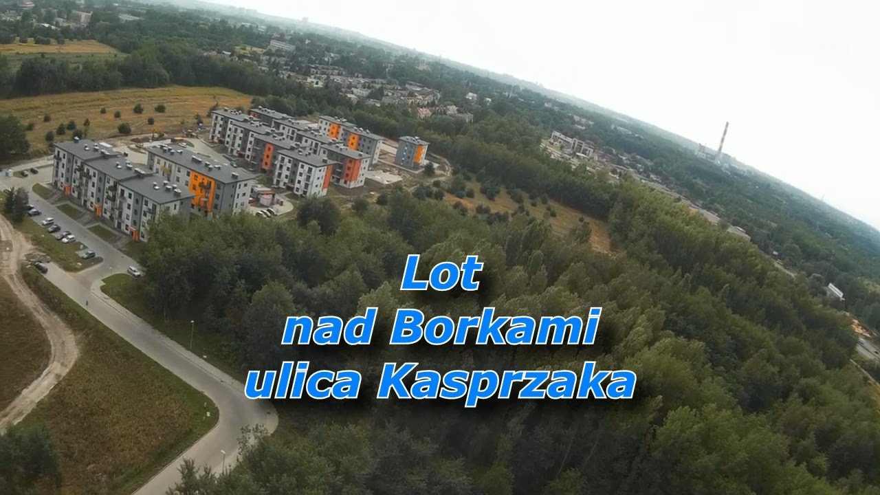 Lot nad Borkami, ulica Korczaka