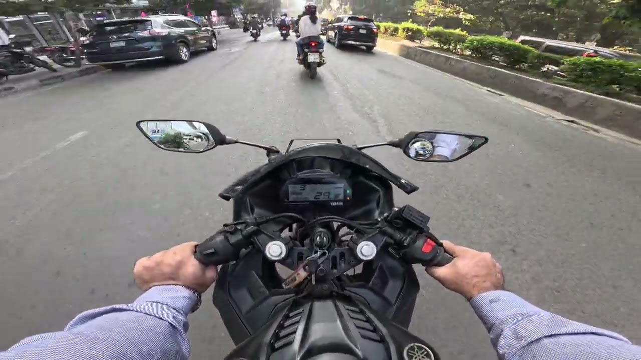 Motovlog r15,r15 motovlog,r15 bangladesh,Gulshan Dhaka,r15 v3 motovlog,r15v3@nayanbikevlog1644 