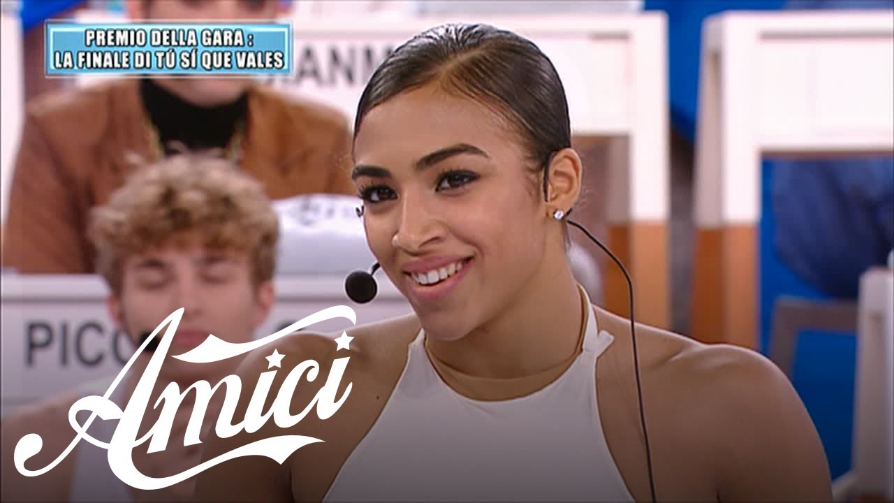 Amici 22 - Megan - Bagno a mezzanotte