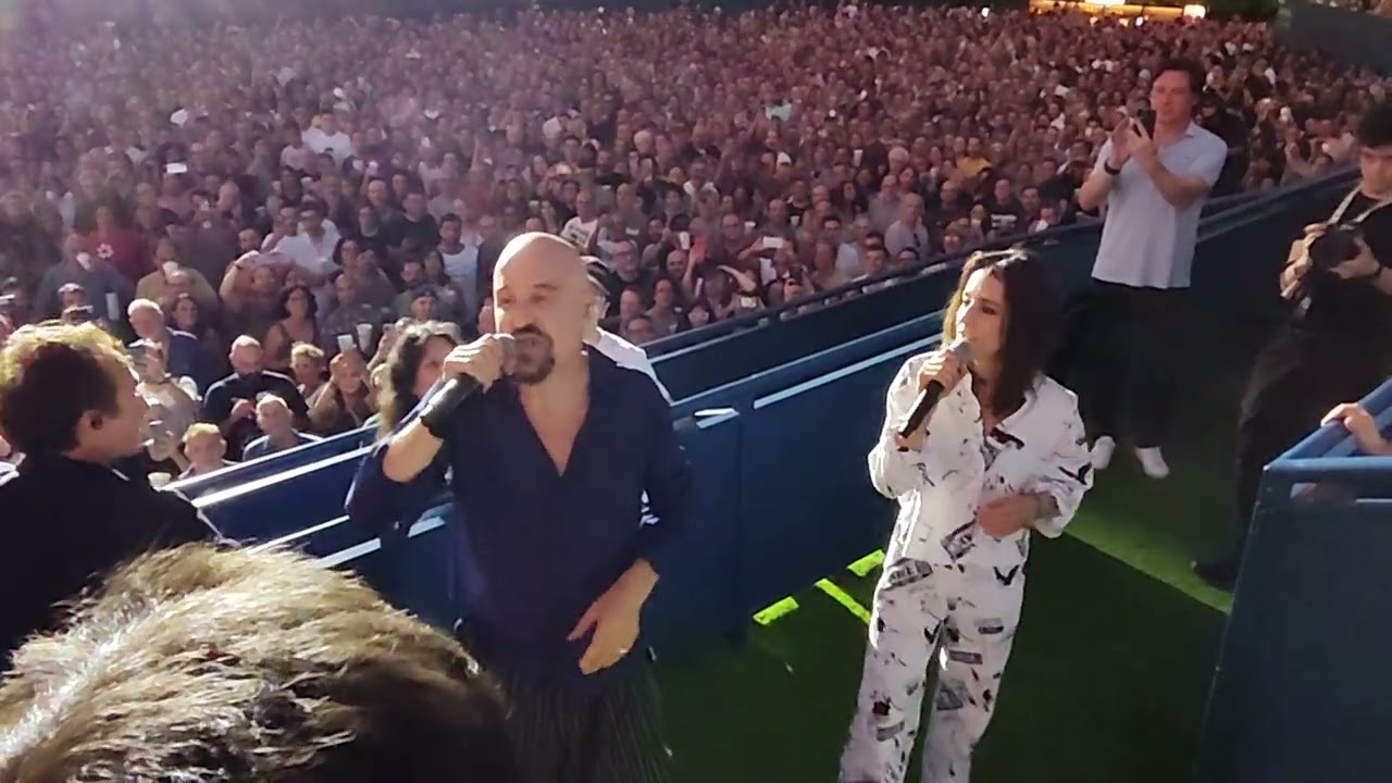 JAMES - LOSE CONTROL. Live in Madrid (16-7-25). Noches del Botánico.