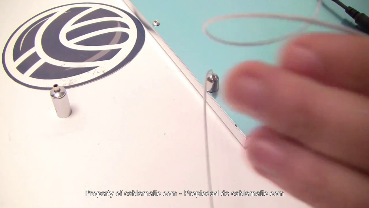 Kit de montaje de cables de acero para panel LED colgante distribuido por CABLEMATIC ®