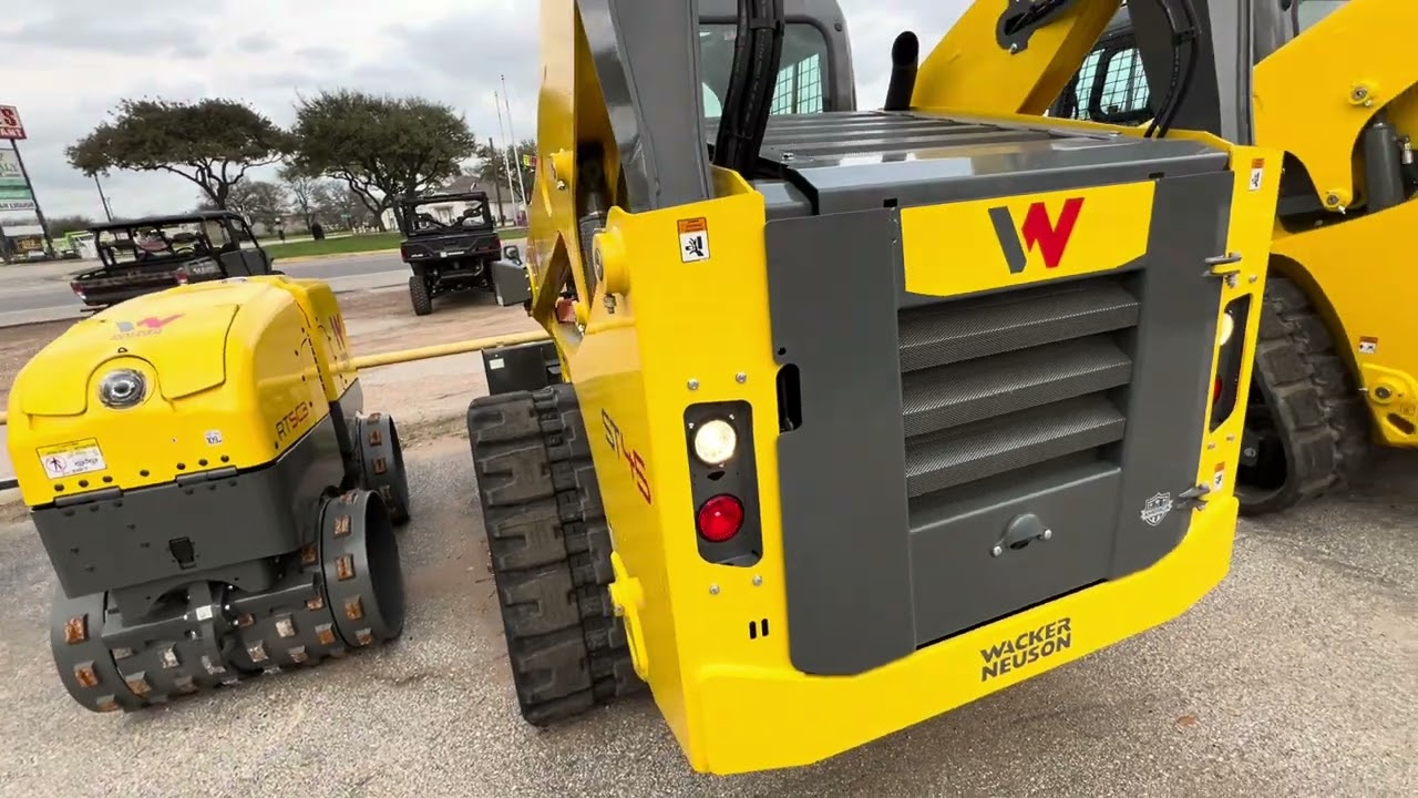Wacker Neuson ST45 Compact Track Skid Steer Loader