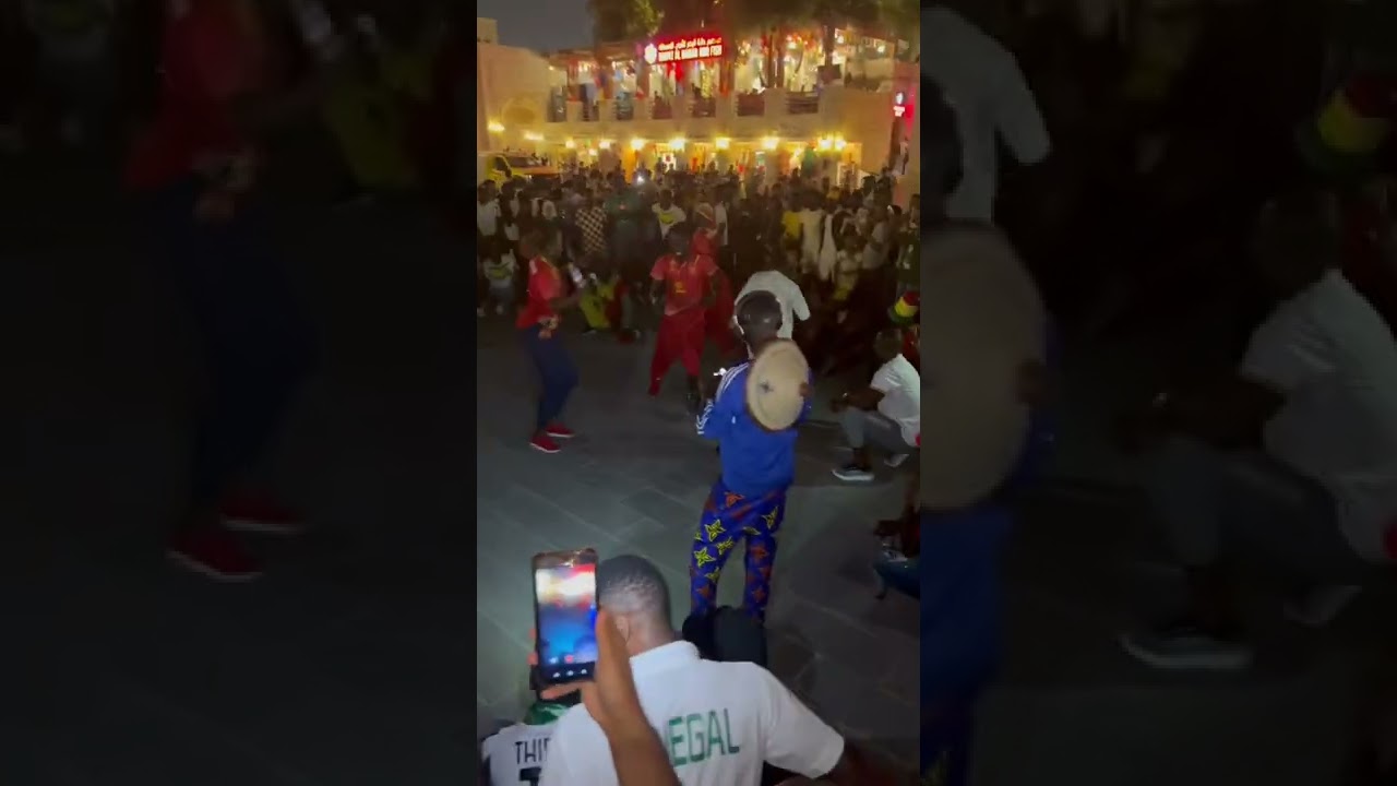 Over 2000 Senegal 🇸🇳 fans in Qatar singing and dancing