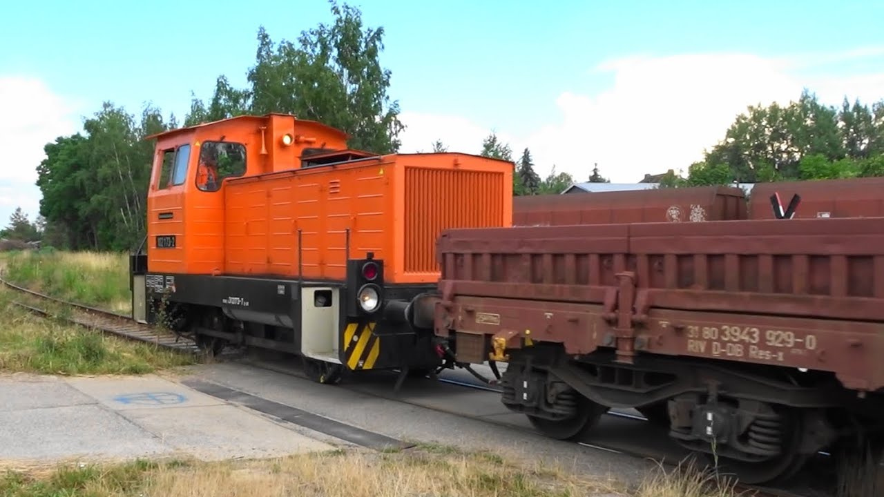 Deutsche Reichsbahn V23, Br.102 173 in Finsterwalde Güterbahnhof! Rangierbetrieb...