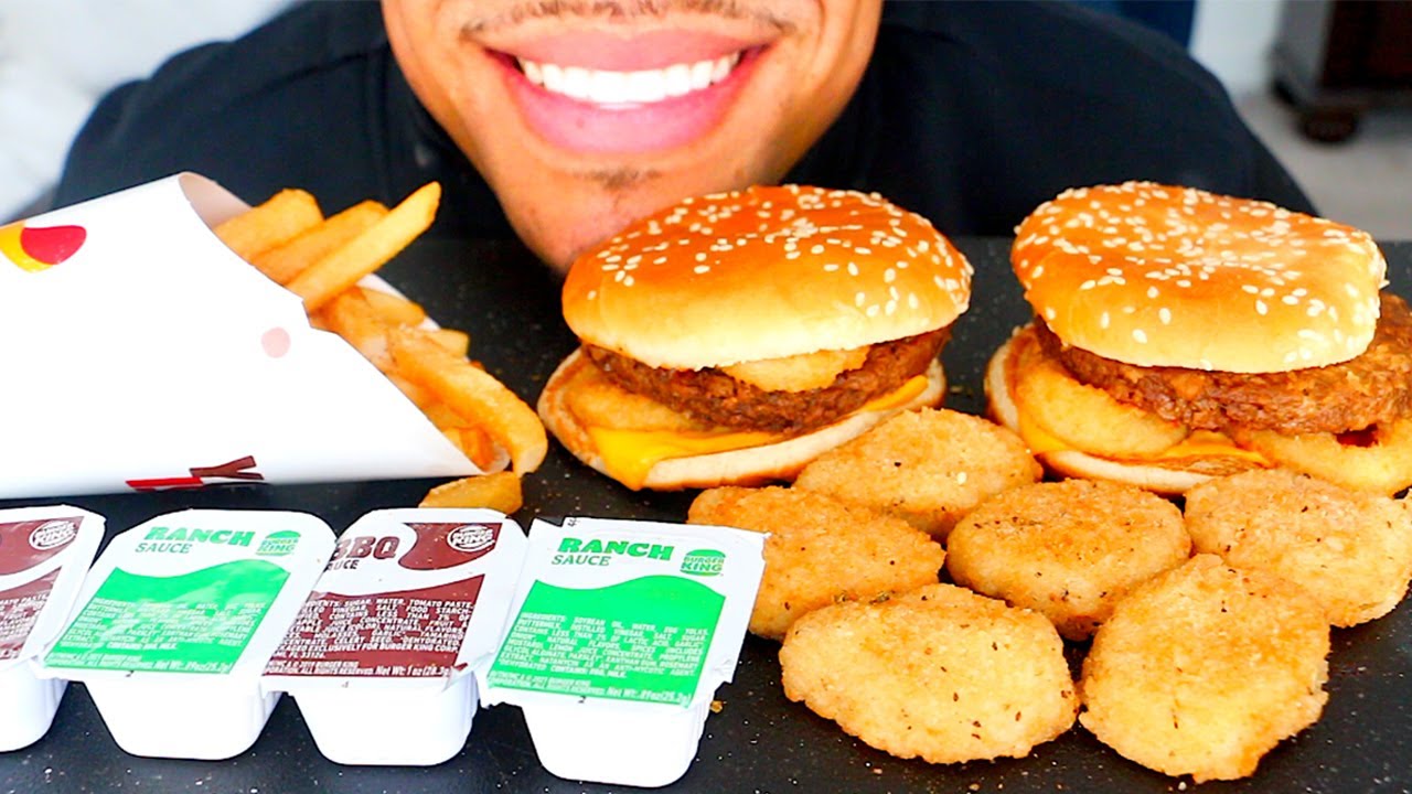 ASMR BURGER KING CHICKEN NUGGETS CHEESEBURGERS FRIES RANCH SAUCE EATING SOUNDS NO TALKING CHANNEL