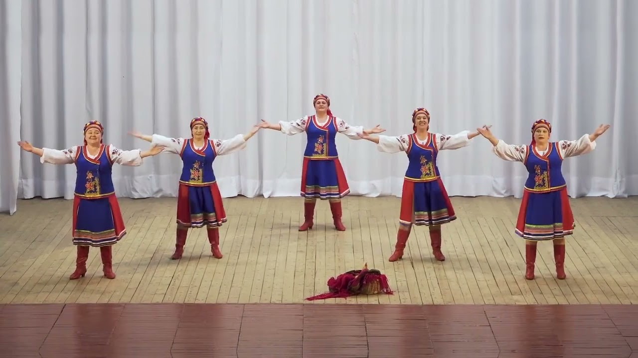 Колектив «Молодички» вражають новим танцем!