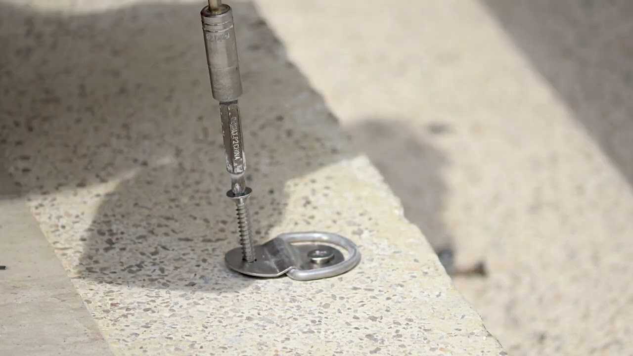 Instalación de Ganchos de Toldos Verticales Atos