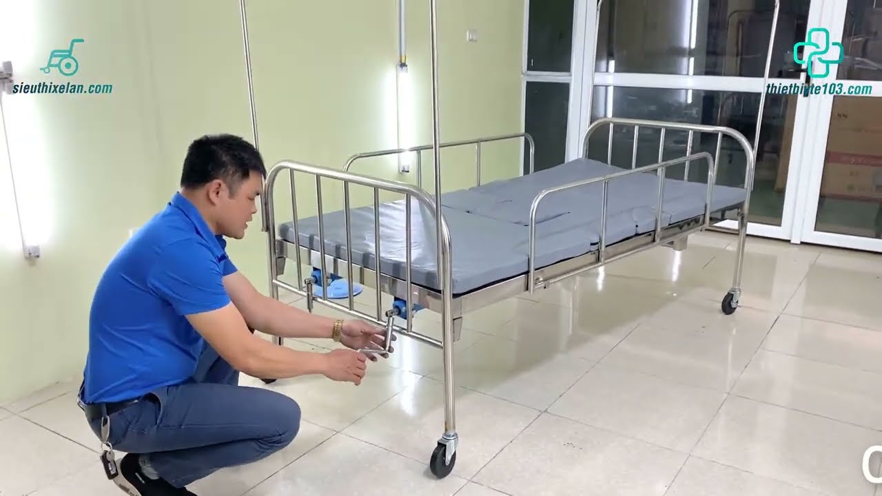 Giường Y Tế 2 Tay Quay Có Bô Vệ Sinh | Giường Inox Cho Bệnh Nhân | Hotline 086.99.55.123
