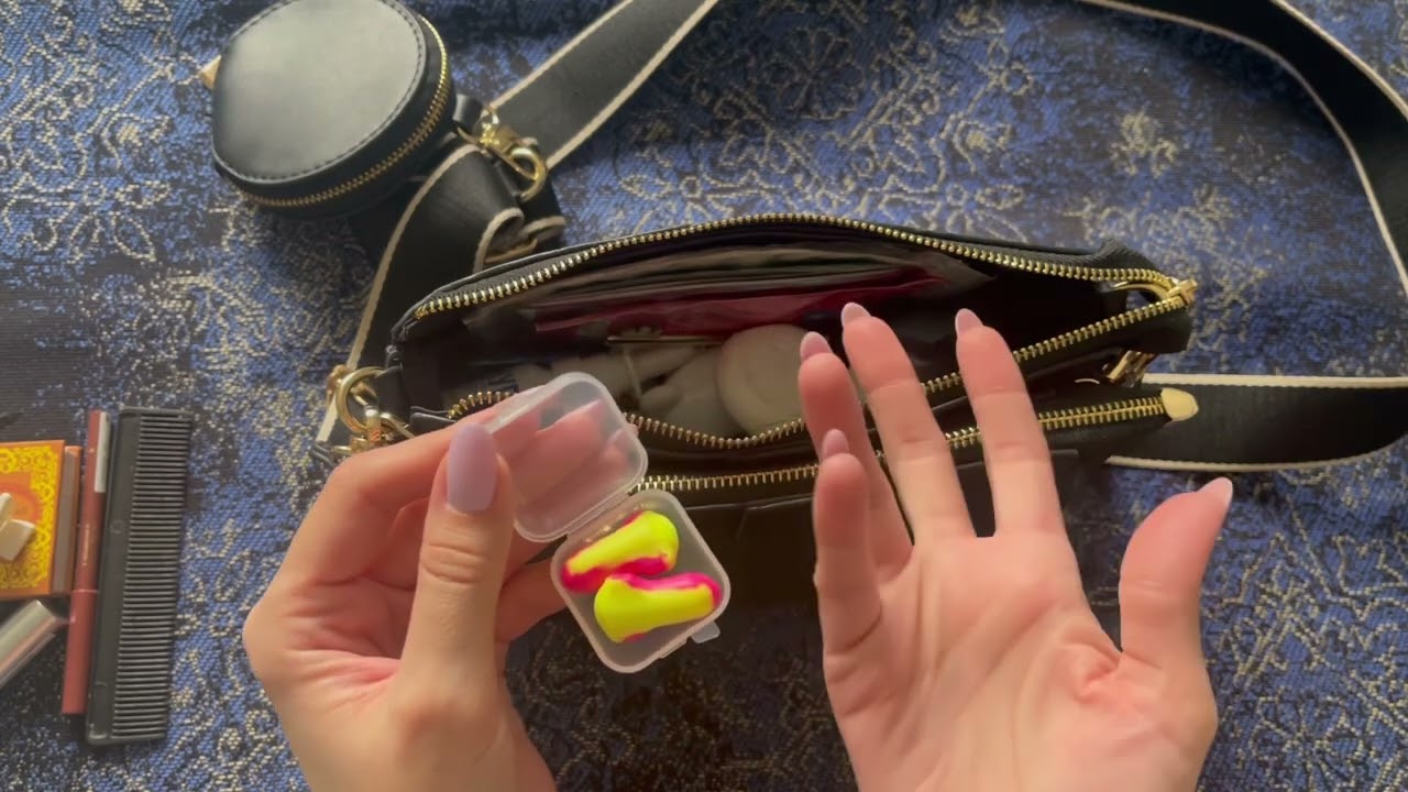 ASMR What’s in my bag? Что в моей сумке АСМР💫 show and tell