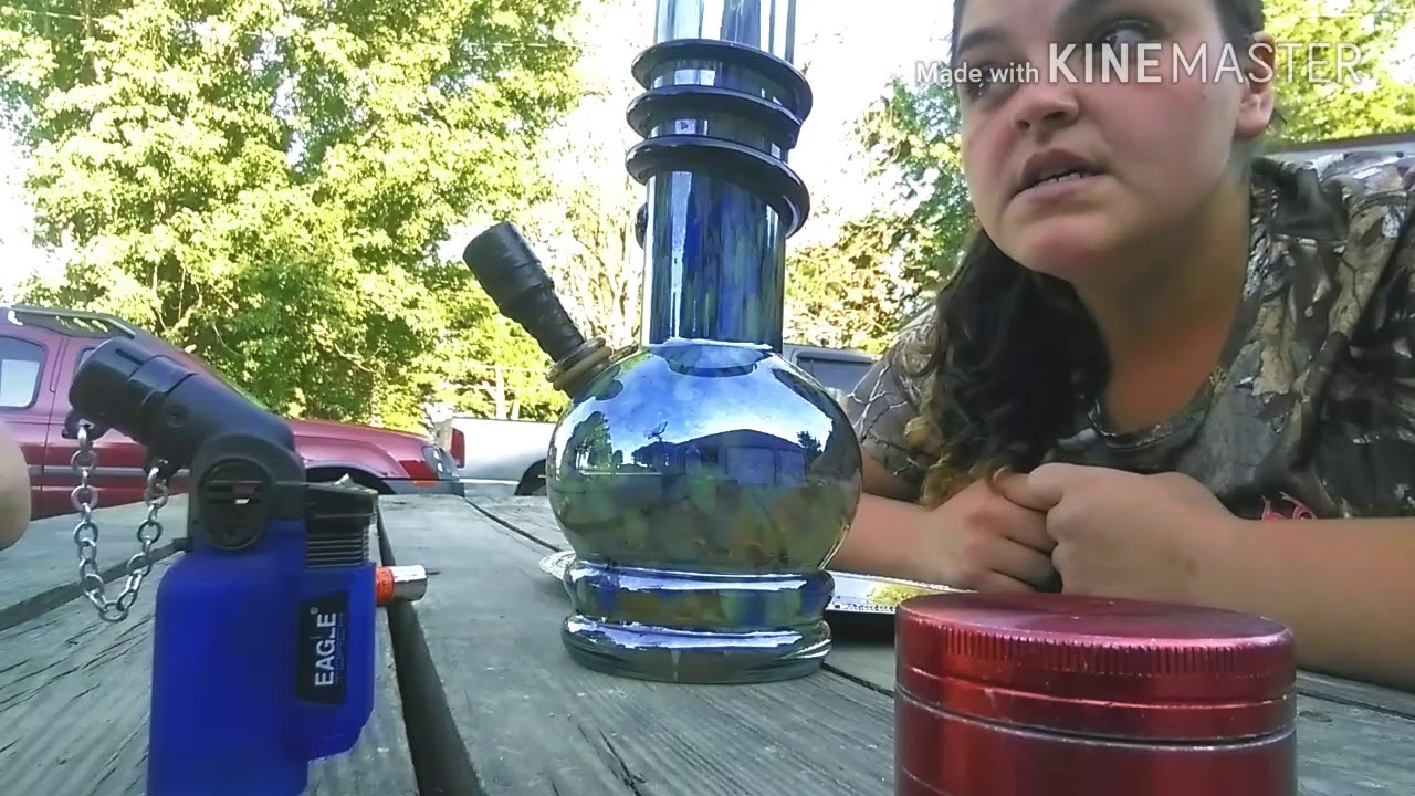 Outside Stoner Sesh