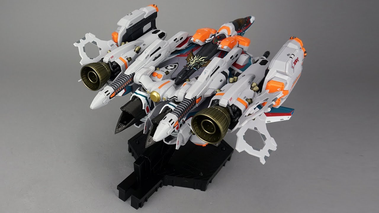 Обзор бронированных деталей Bandai DX VF-31