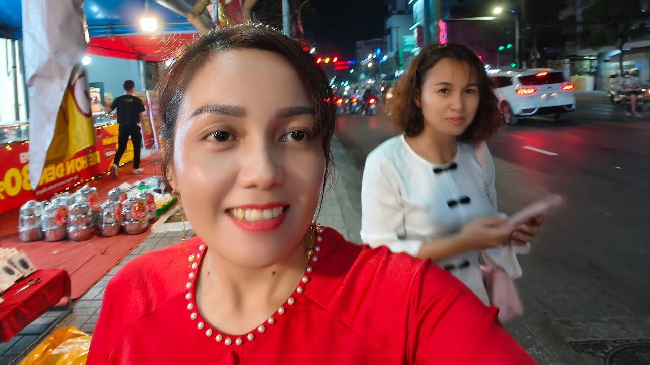 Tung tăng cùng anh chị em