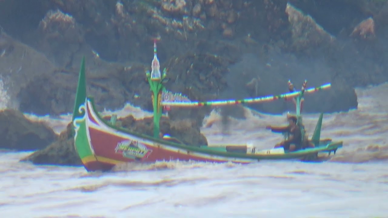 PUTRA LANGKAT MENERJANG OMBAK#Pantai Puger Asri