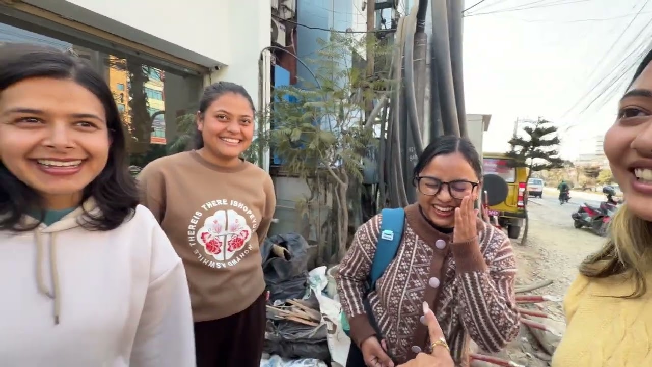 No plans, just us…and memories made at the gate.Unplanned meetups.#fyp #viral#trending#yt#goviral#fy