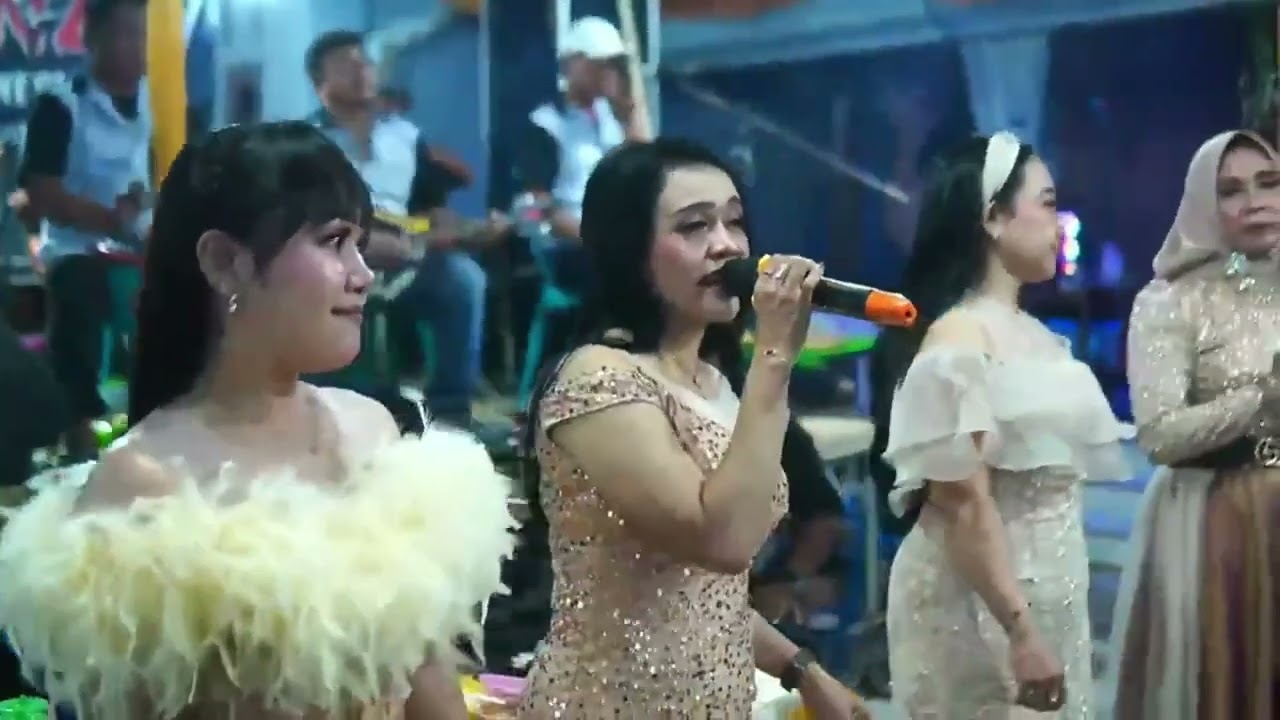 PRIA IDAMAN VOC. ALL ARTIS_OM.LORENZA