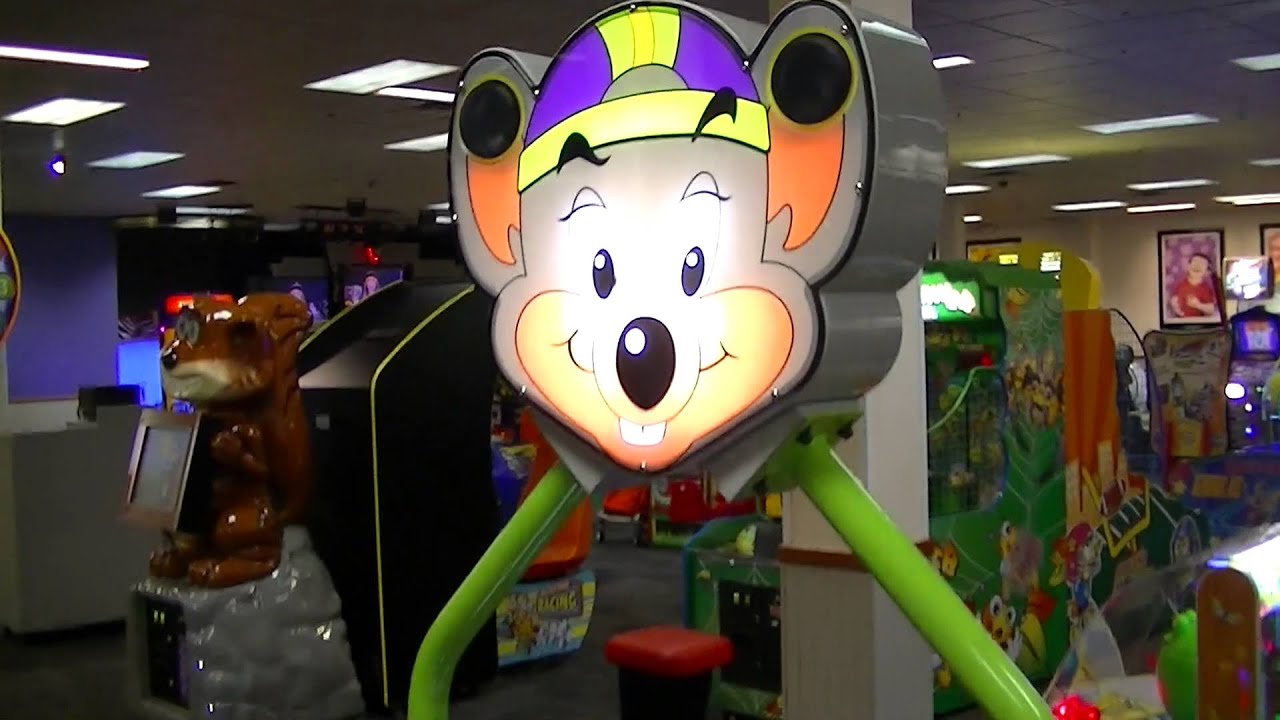Chuck E. Cheese's Los Angeles (Eagle Rock/Glendale) CA Store Tour