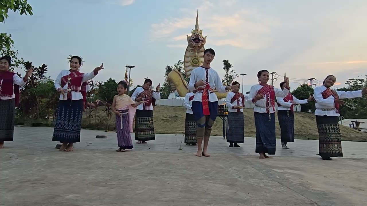รำแก้บนขอพรสำเร็จให้คุณป้ายุพิน​