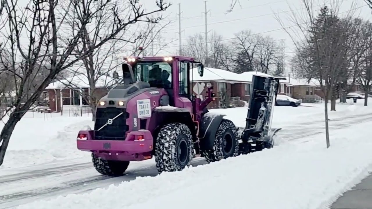 Heavy Snow Fall in Toronto