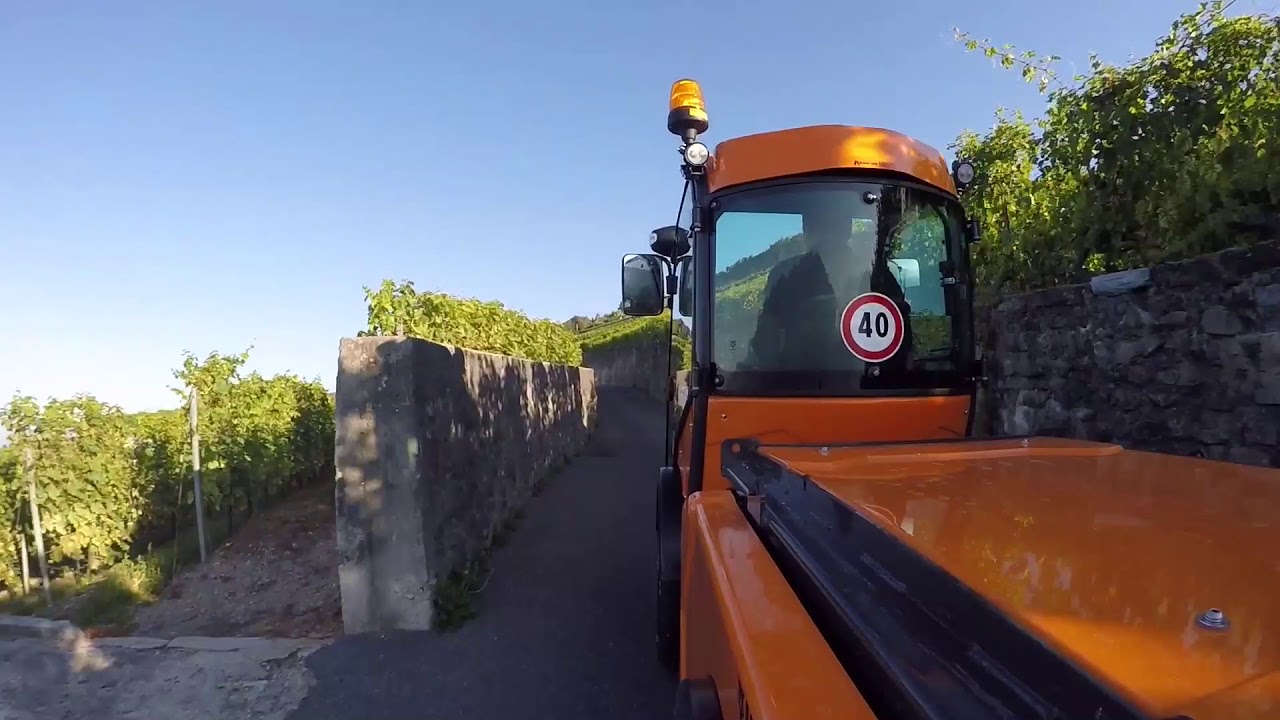 Multihog CX Tractor - Compact Size & Climbing Ability (Switzerland)