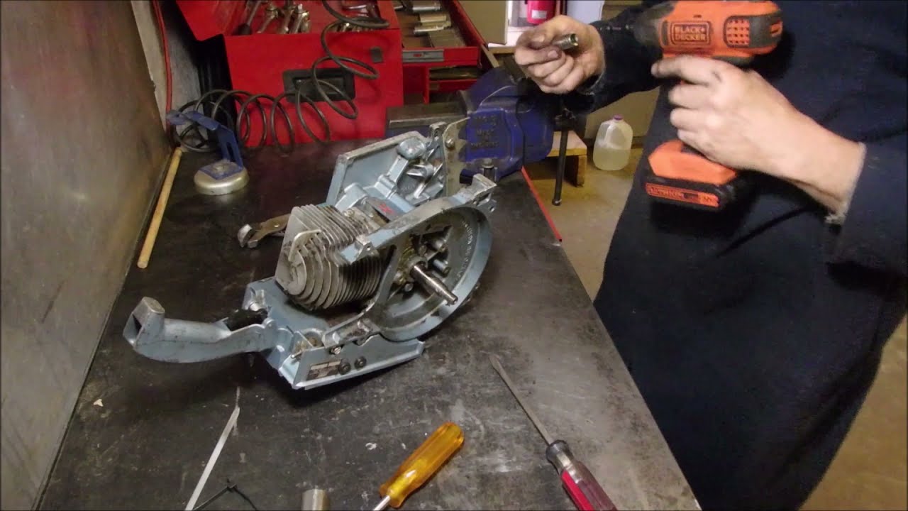 Homelite 77 cc  C51 Chain Saw Disassembly