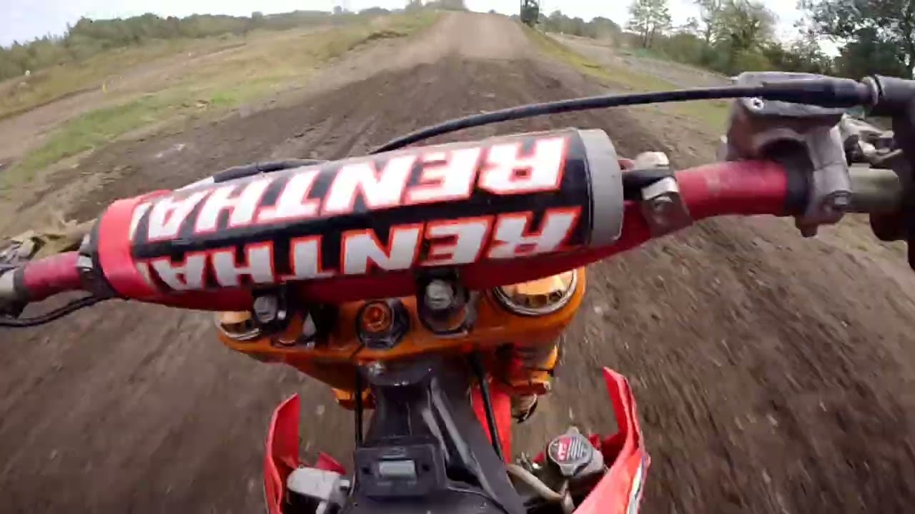 Having a blast on the Cr125 and crashed 