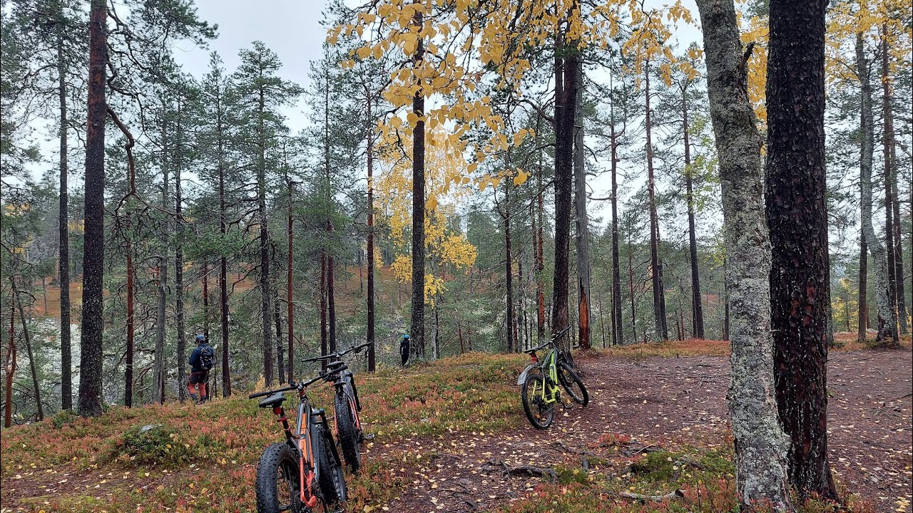 Maastopyöräilyä Luostolla 17.9.2022 | Ruskareissu