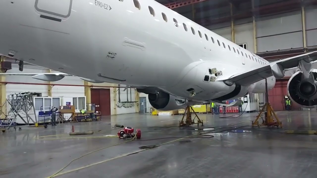 Embraer 190 E2 Landing gear swing test 🛬
